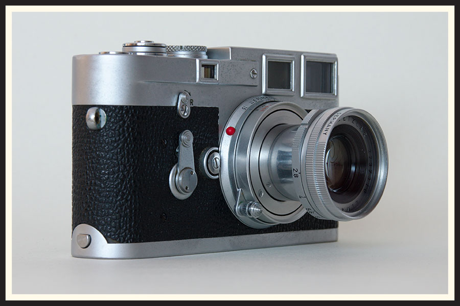 Leica M3 rangefinder film camera.